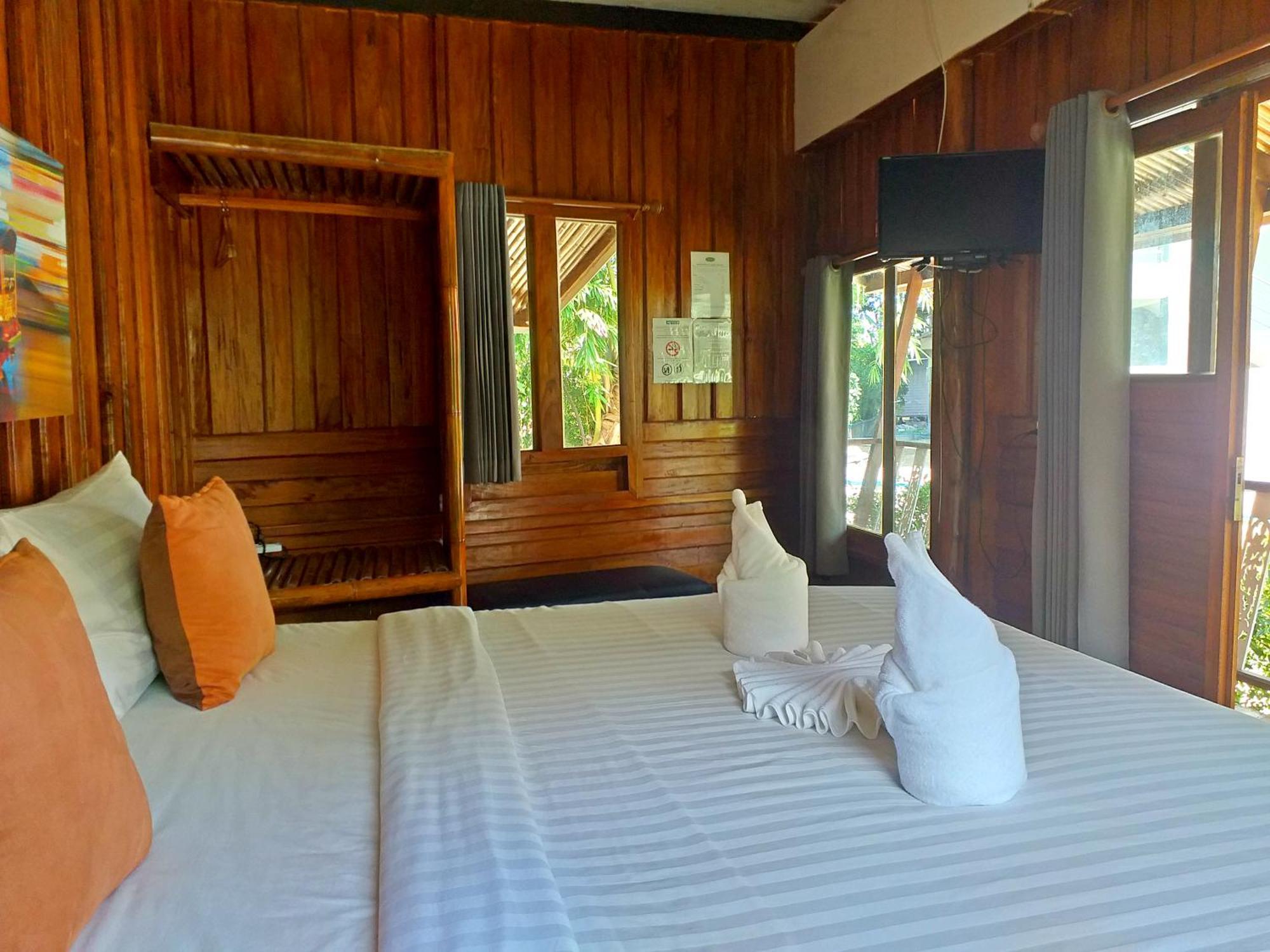 The Ford Sunset Beach Resort Wok Tum Ngoại thất bức ảnh