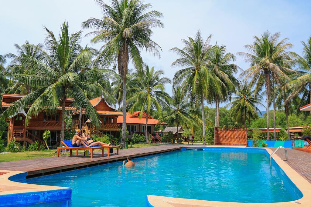 The Ford Sunset Beach Resort Wok Tum Ngoại thất bức ảnh
