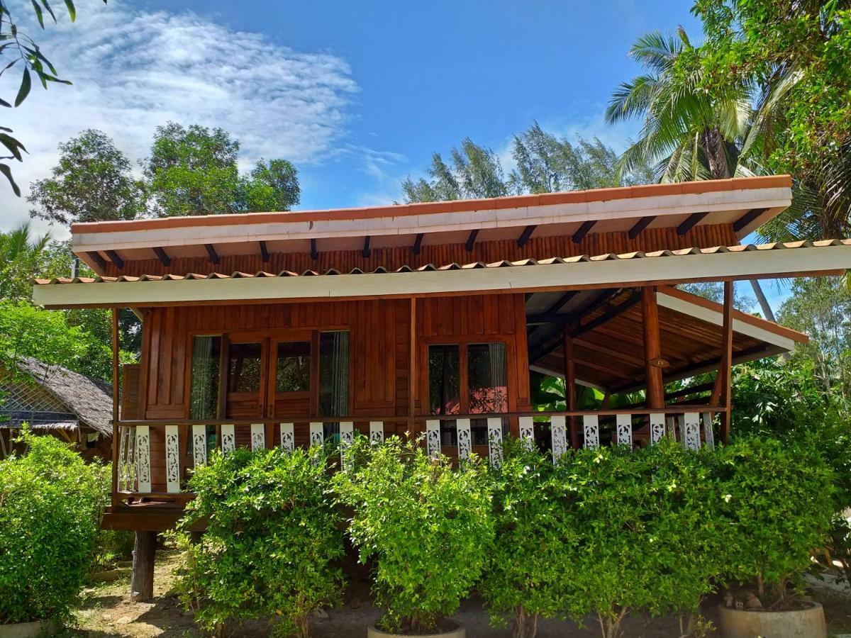 The Ford Sunset Beach Resort Wok Tum Ngoại thất bức ảnh