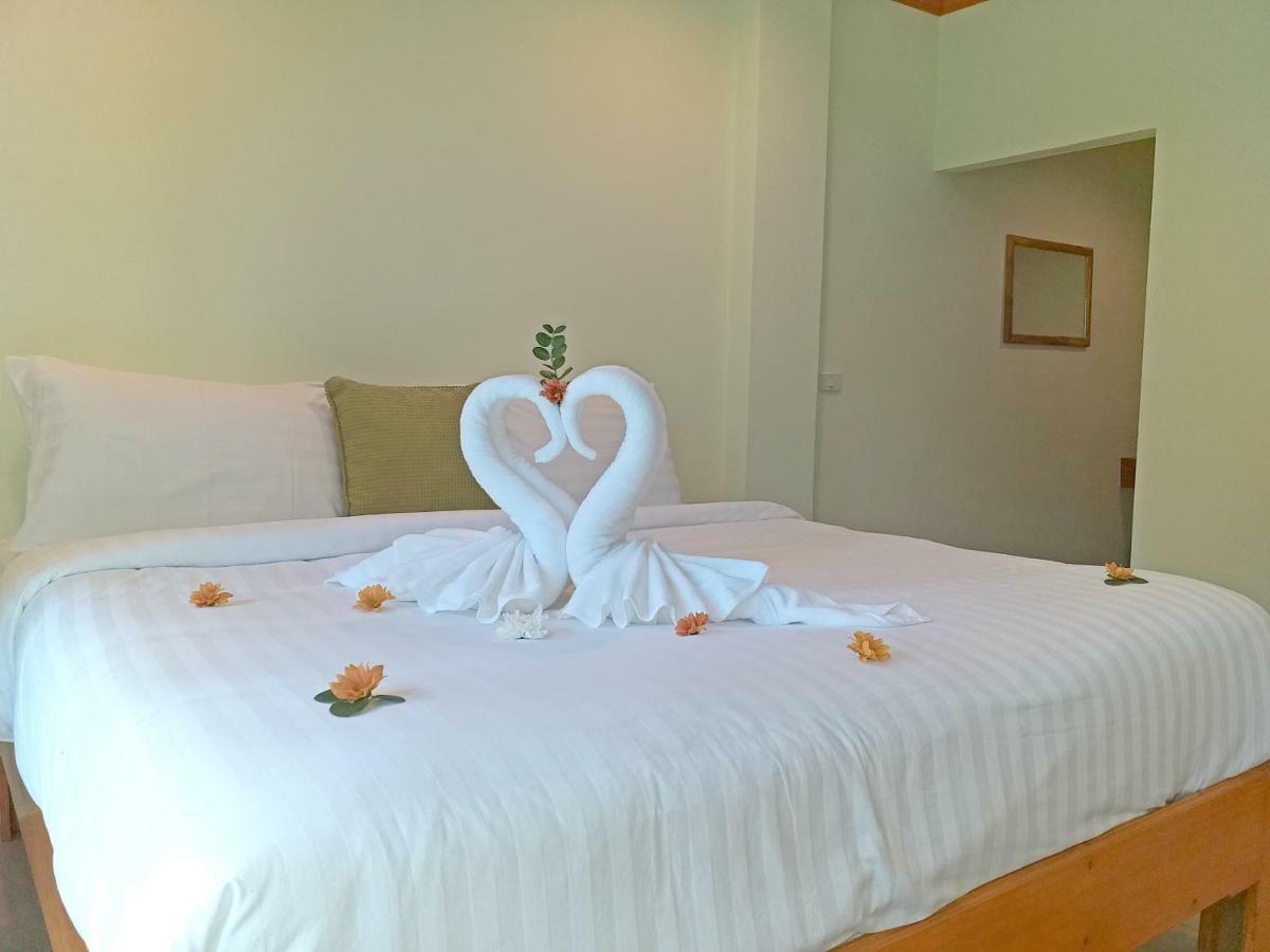 The Ford Sunset Beach Resort Wok Tum Ngoại thất bức ảnh